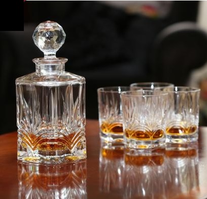 Galway Crystal Set of 4 Kells Whisky Tumblers with Decanter